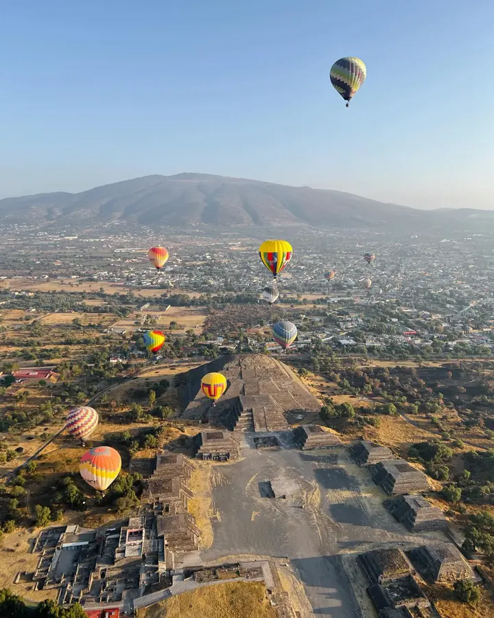 Balloon flight photo